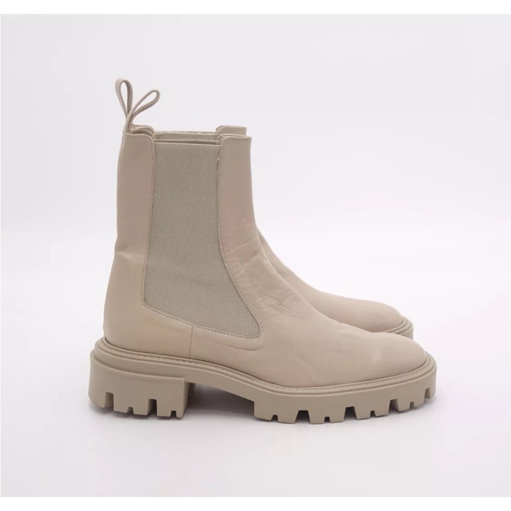 Zara Chelsea Beige Ankle Boots